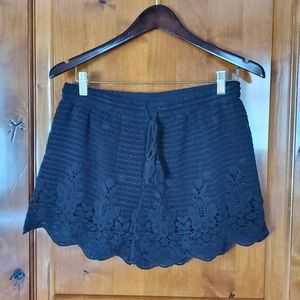 Abercrombie and fitch black lace shorts